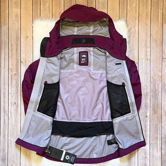 Northface Womens Jacket - Picture 6 of 13